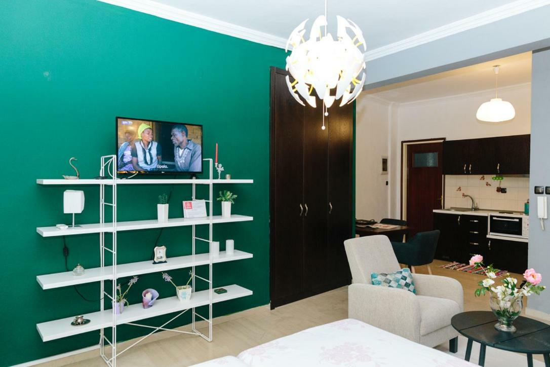 Cosy Downtown Studio - Suite Komotini Exterior foto
